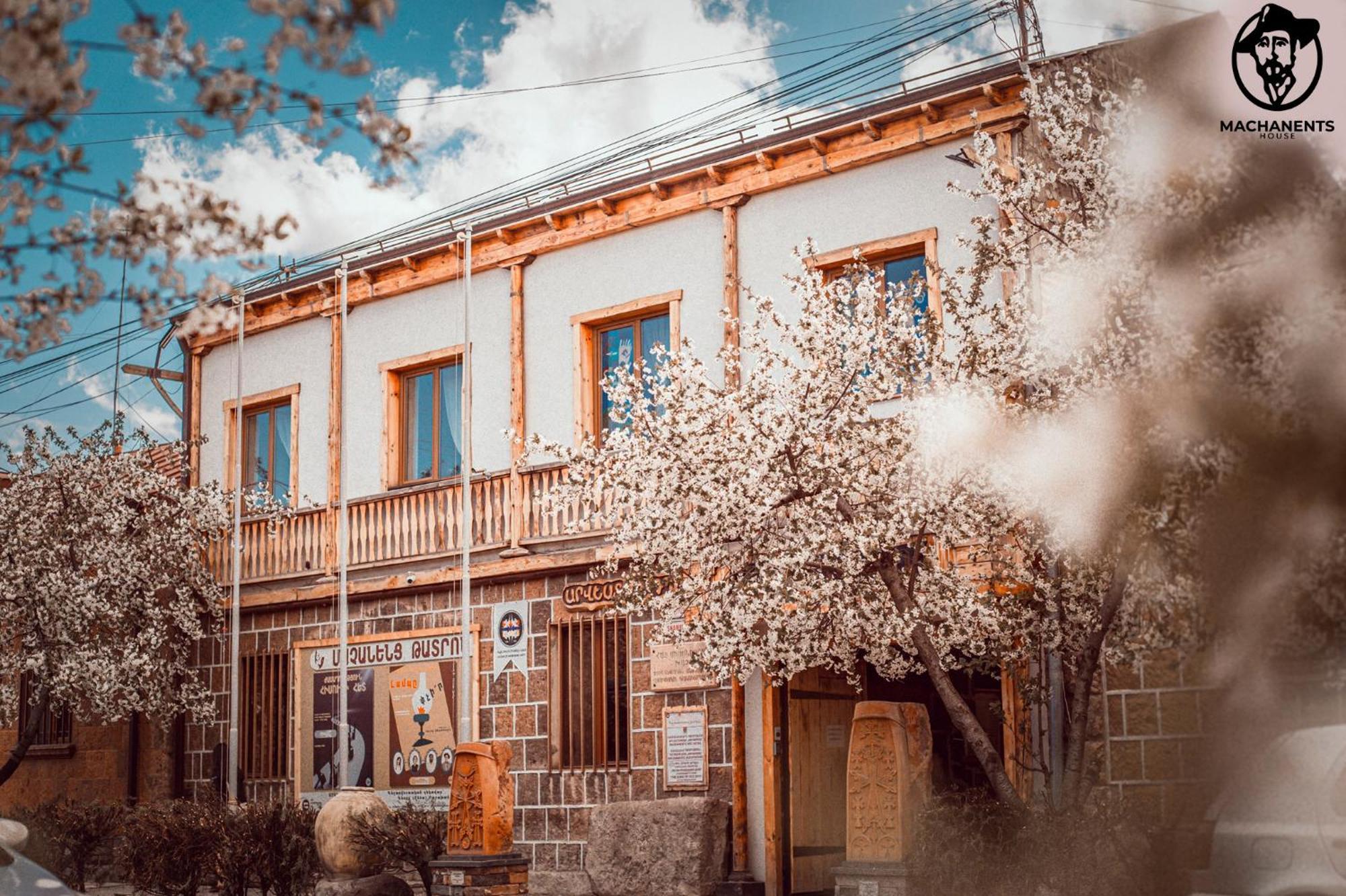 Machanents Art Hotel Vagharshapat Exterior foto