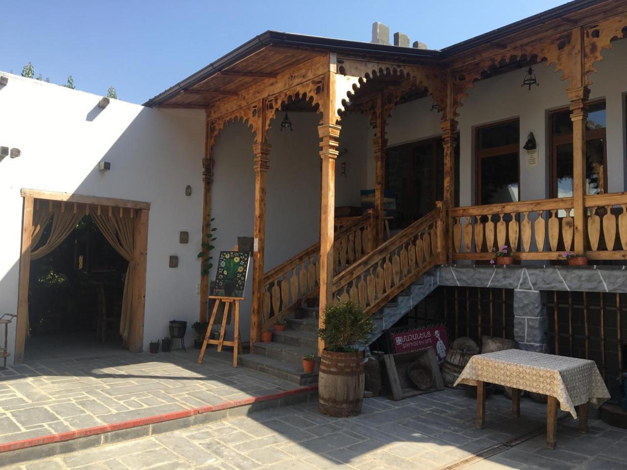 Machanents Art Hotel Vagharshapat Exterior foto